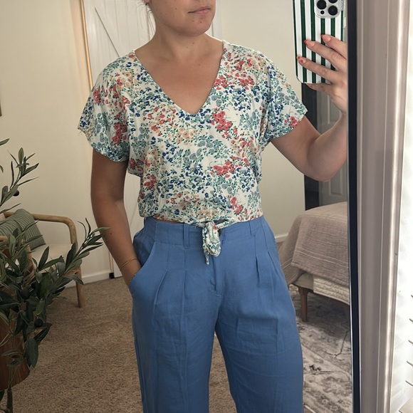 Sim & Sam Floral Top - Picture 3 of 3